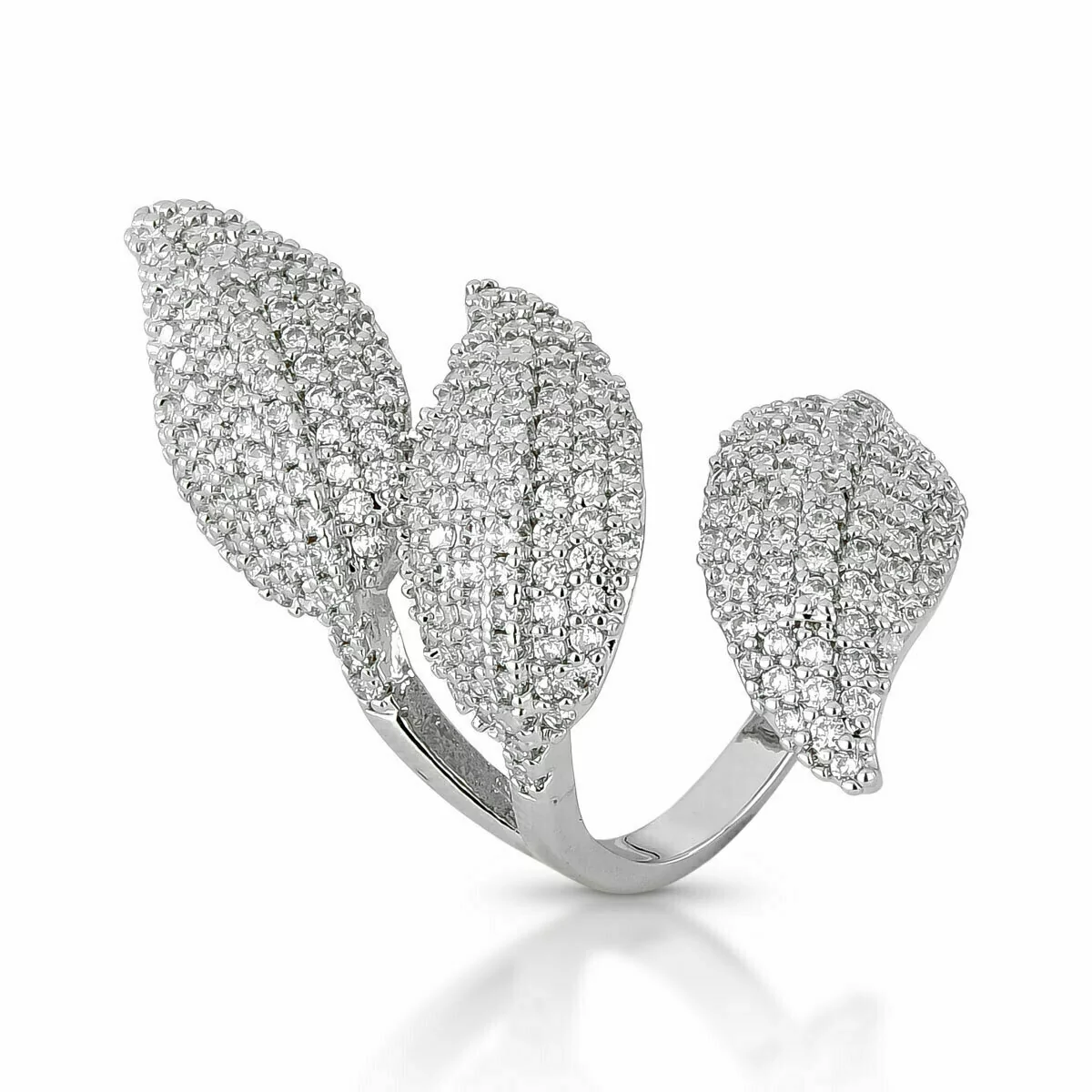 Anel Três Folhas Cravejadas em Zircônias Cristais