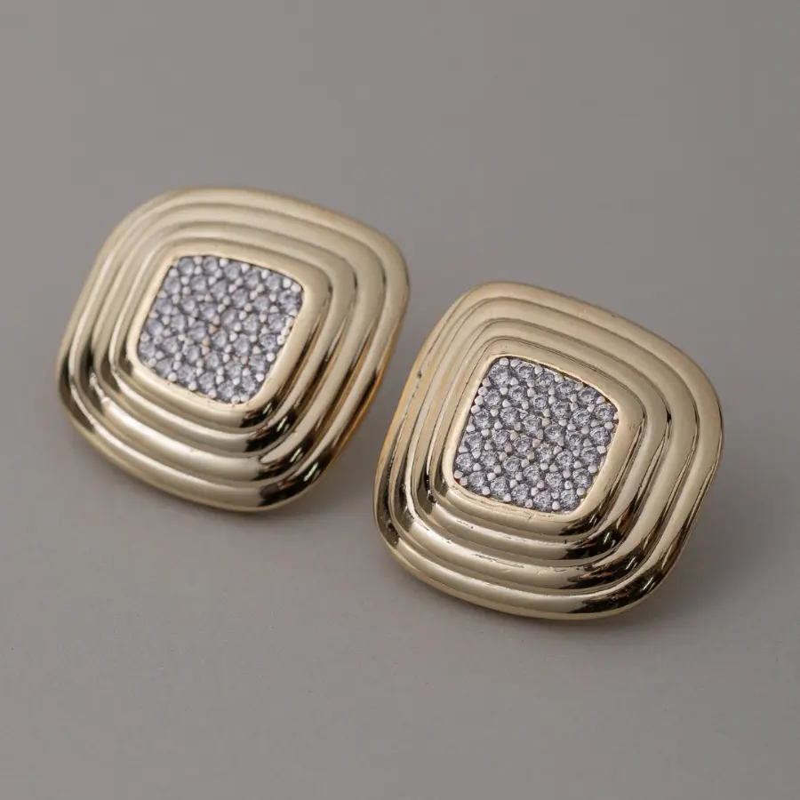 brinco texturizado com microzircônias ouro