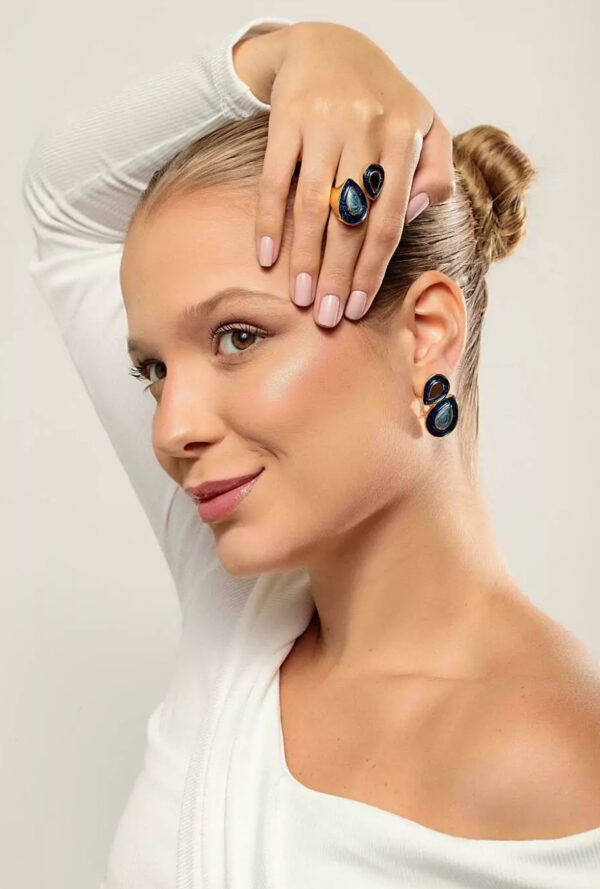 Brinco Esmaltado Gotas em Azul Banhado em Ouro 18K Pino em Prata 925