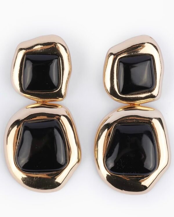 Brinco Pendente Orgânico Resinado Preto