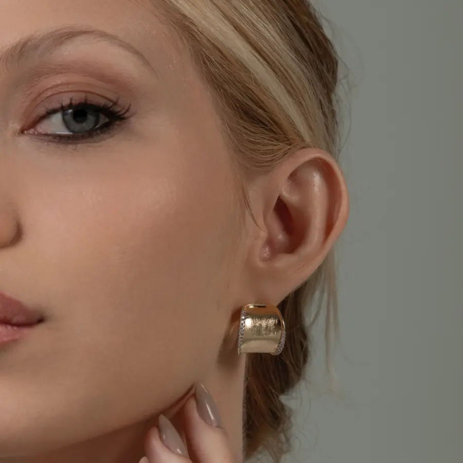 Argola abaulada escovada